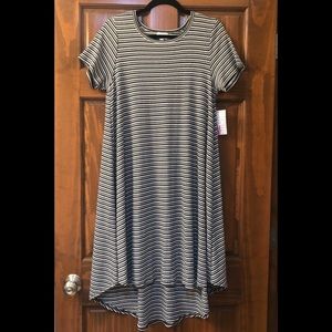 NWT Pocketless LuLaRoe Carly Dress- Black Striped